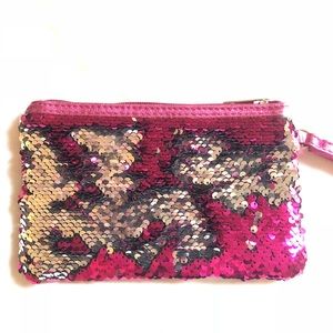 NWOT Reversible Sequin Wristlet